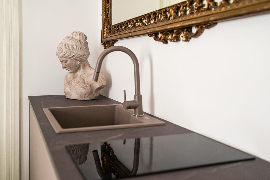 10-riflessi-di-pietra